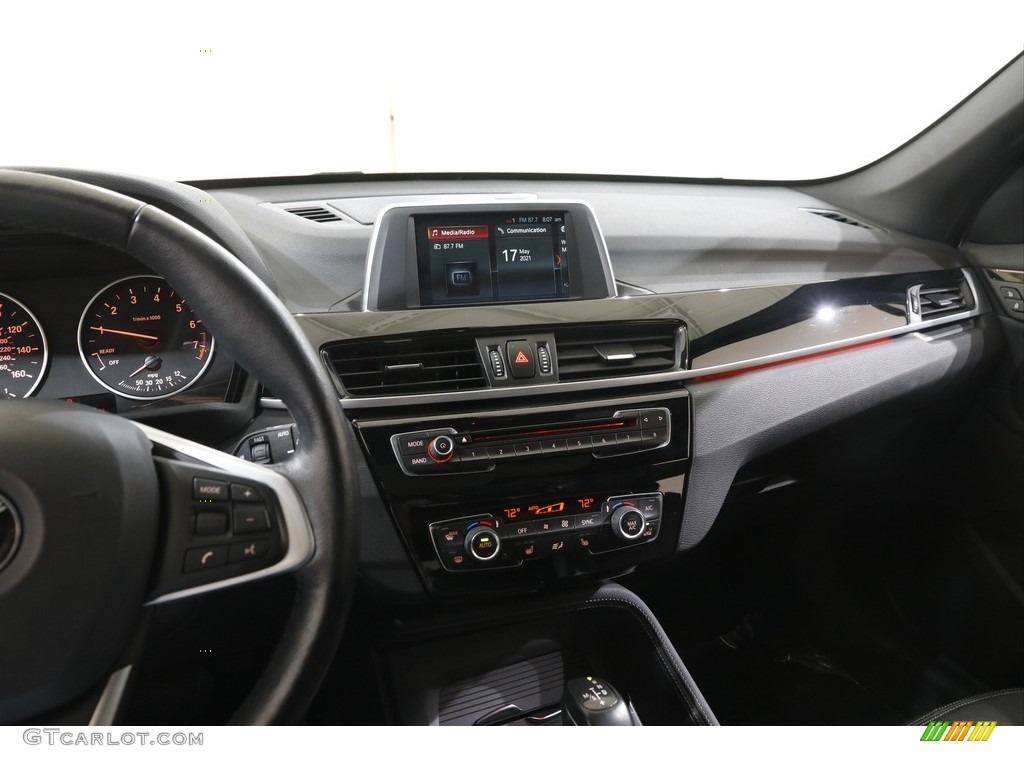 2018 X1 xDrive28i - Alpine White / Black photo #9