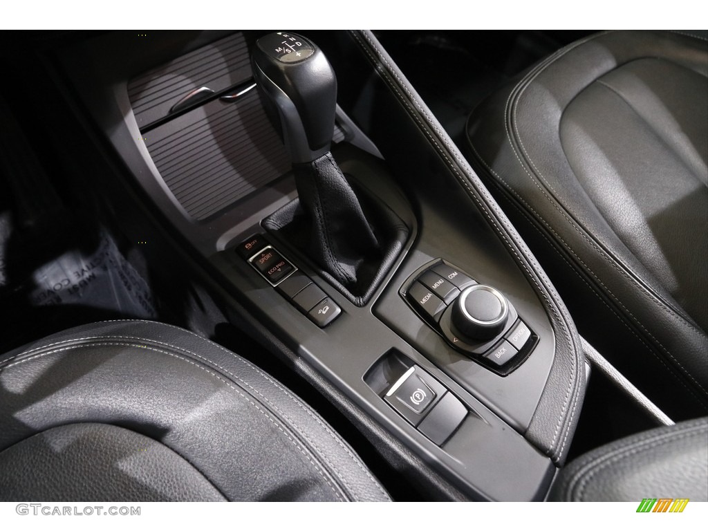 2018 X1 xDrive28i - Alpine White / Black photo #13