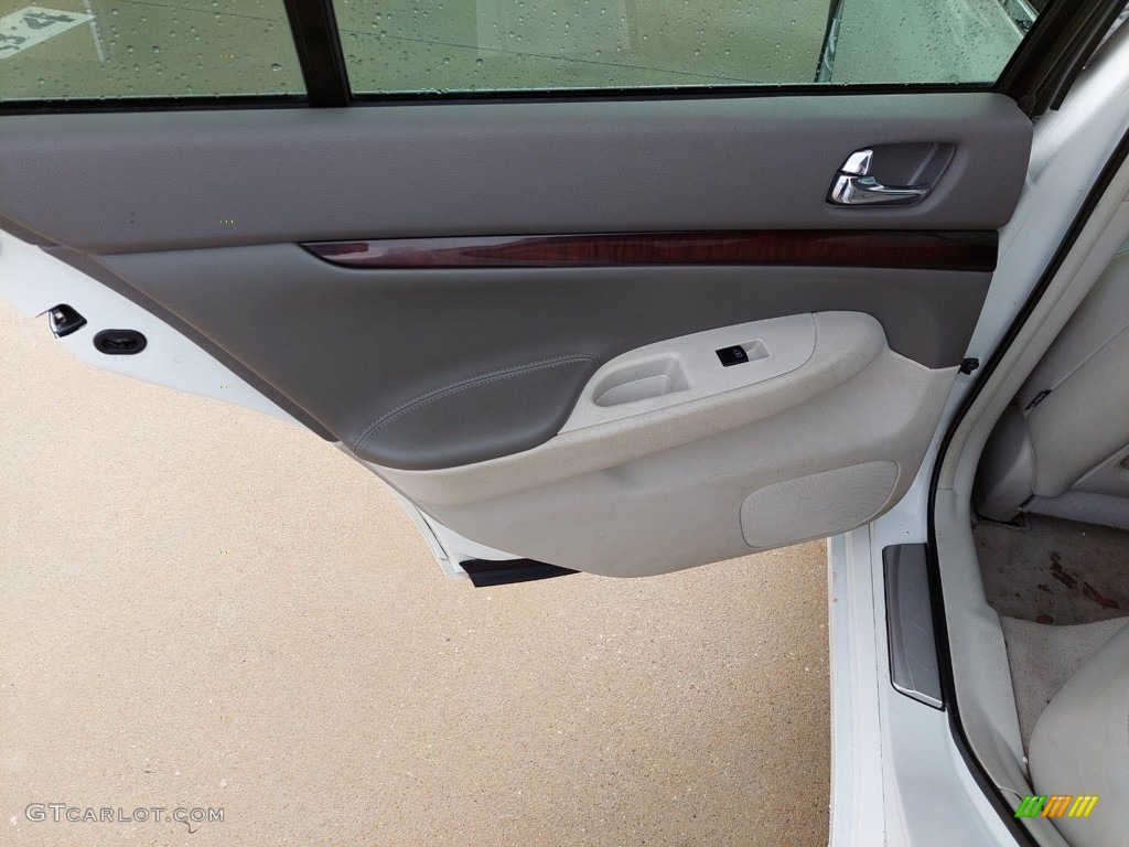 2013 G 37 Journey Sedan - Moonlight White / Stone photo #23