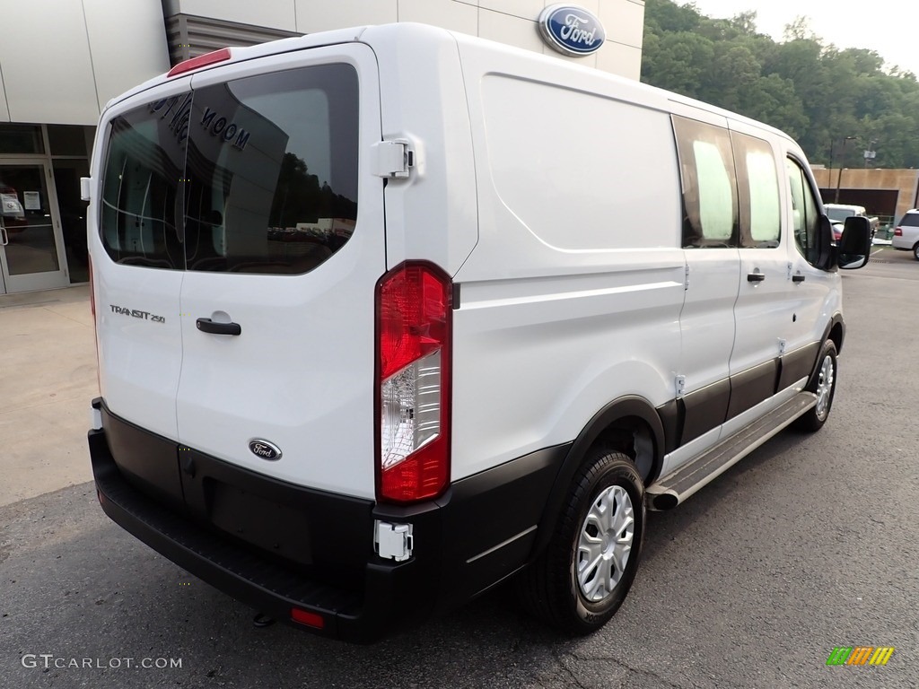 2019 Transit Van 250 LR Regular - Oxford White / Charcoal black photo #2
