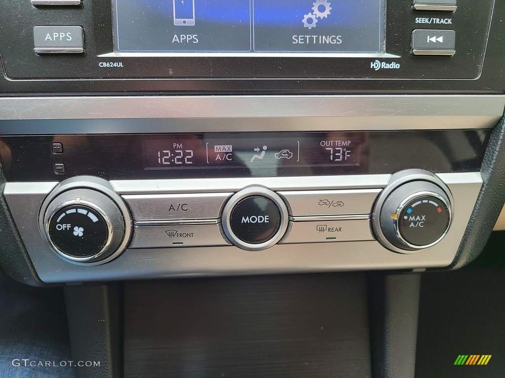 2015 Subaru Legacy 2.5i Controls Photo #141985748