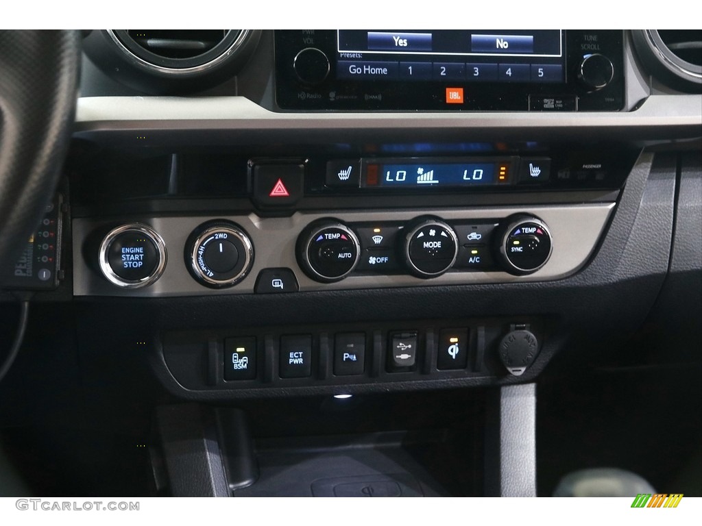 2016 Toyota Tacoma Limited Double Cab 4x4 Controls Photos