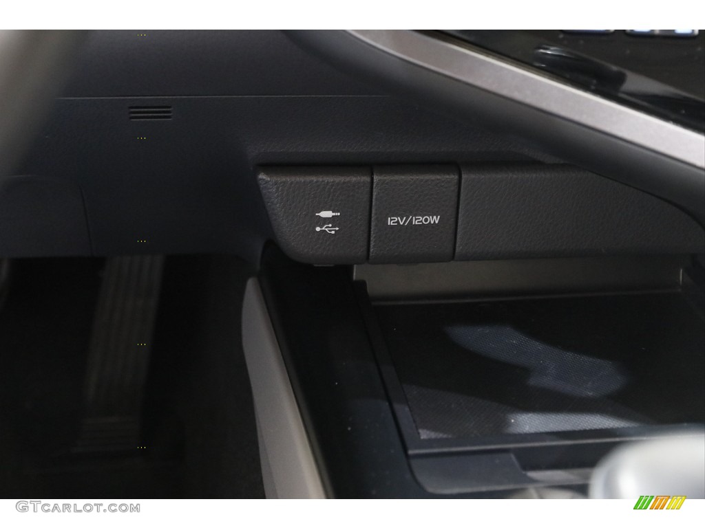 2019 Camry SE - Celestial Silver Metallic / Ash photo #12