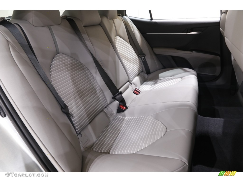 2019 Camry SE - Celestial Silver Metallic / Ash photo #15