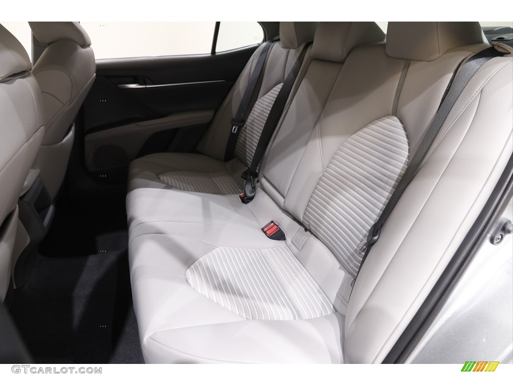 2019 Camry SE - Celestial Silver Metallic / Ash photo #16