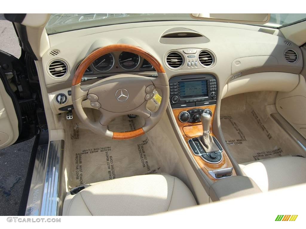 2007 SL 550 Roadster - Black / Stone photo #6