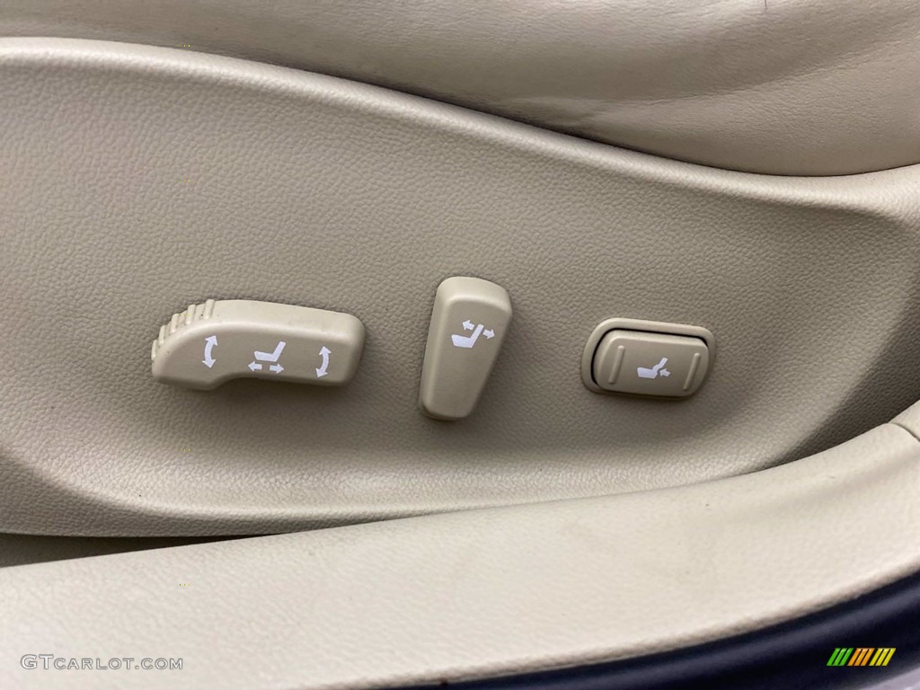 2009 G 37 x Sedan - Moonlight White / Wheat photo #15