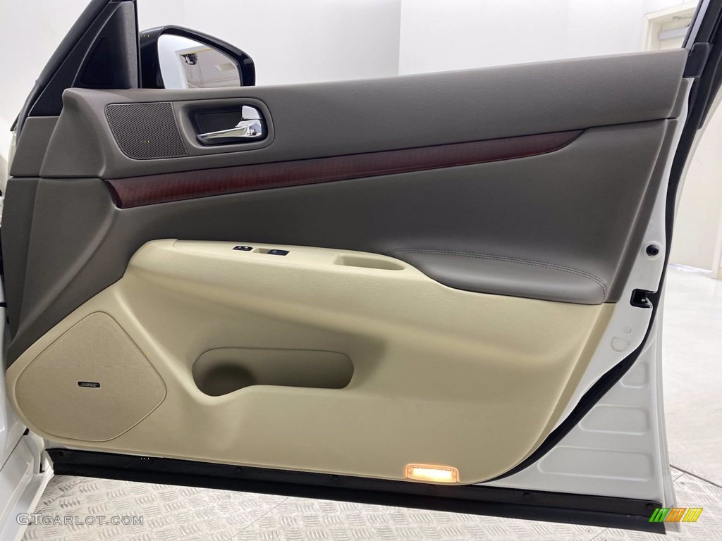 2009 G 37 x Sedan - Moonlight White / Wheat photo #32