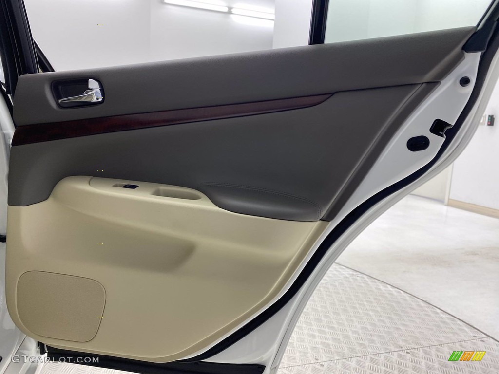 2009 G 37 x Sedan - Moonlight White / Wheat photo #35