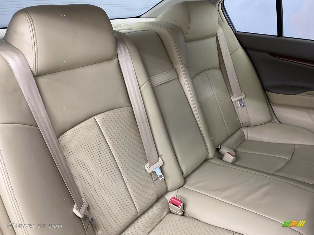 2009 G 37 x Sedan - Moonlight White / Wheat photo #36