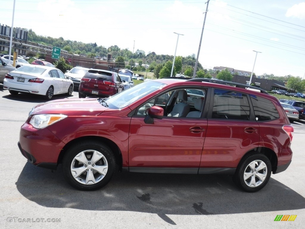 2015 Forester 2.5i Premium - Venetian Red Pearl / Gray photo #7
