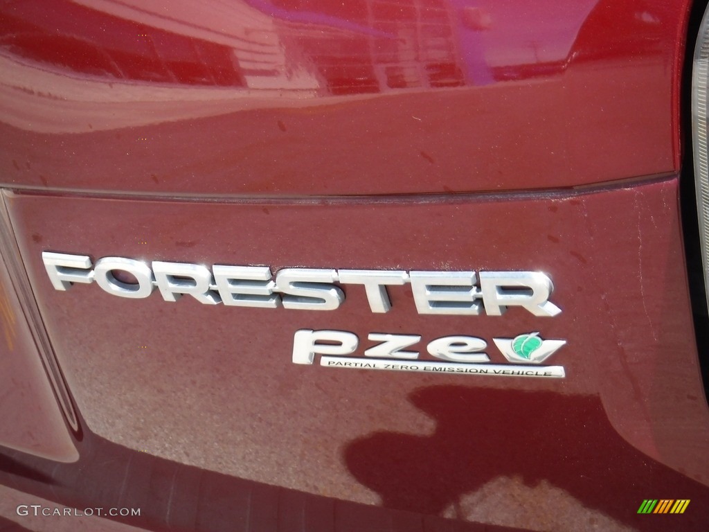 2015 Forester 2.5i Premium - Venetian Red Pearl / Gray photo #12