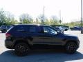 2021 Diamond Black Crystal Pearl Jeep Grand Cherokee Laredo 4x4  photo #4