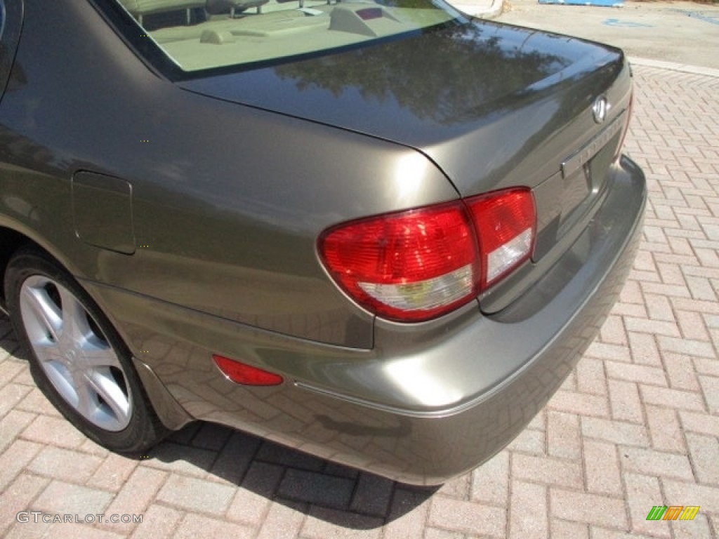 2003 I 35 - Millennium Jade Green / Beige photo #25