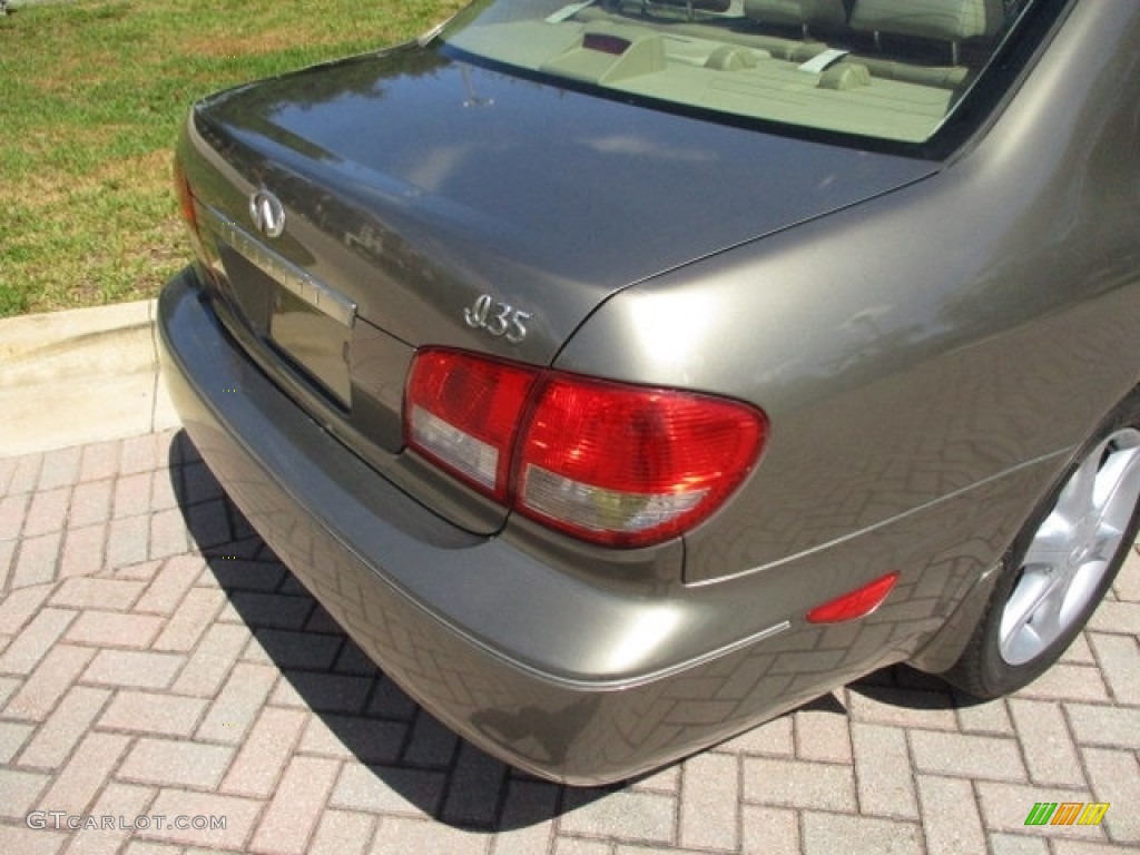 2003 I 35 - Millennium Jade Green / Beige photo #31
