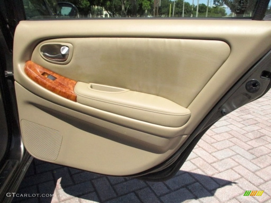 2003 I 35 - Millennium Jade Green / Beige photo #37