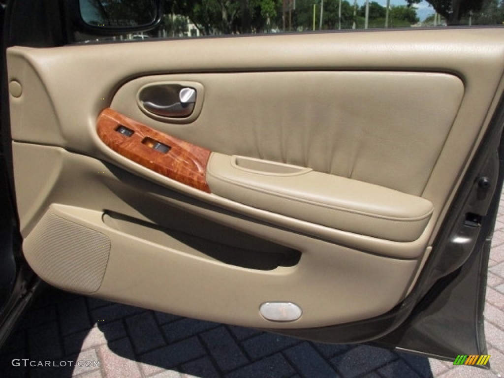 2003 I 35 - Millennium Jade Green / Beige photo #49