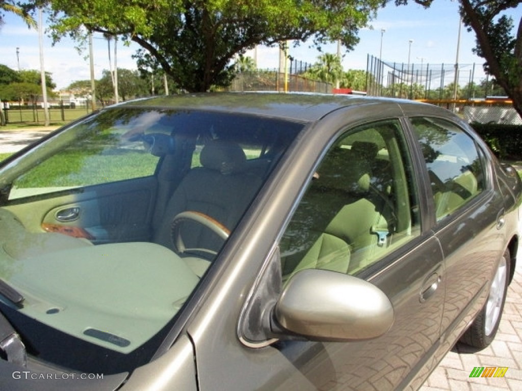 2003 I 35 - Millennium Jade Green / Beige photo #56
