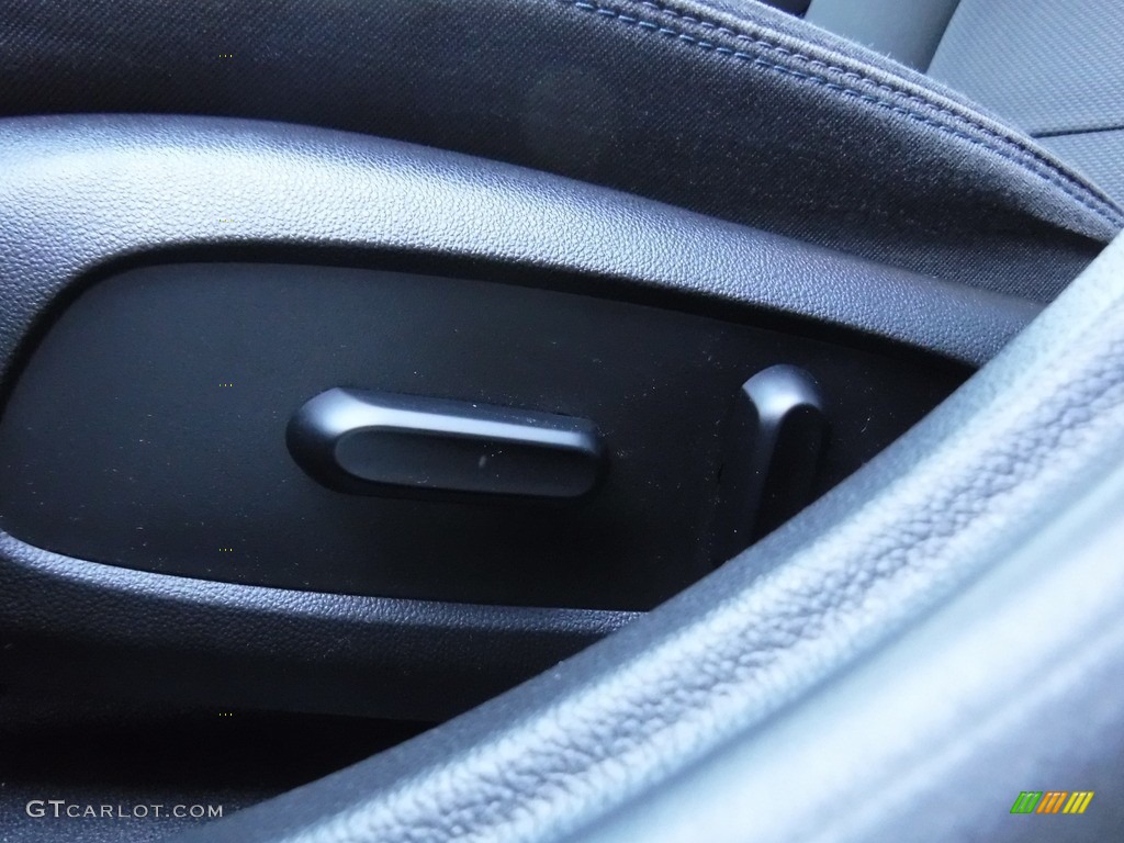2017 Cruze LT - Pepperdust Metallic / Jet Black photo #12