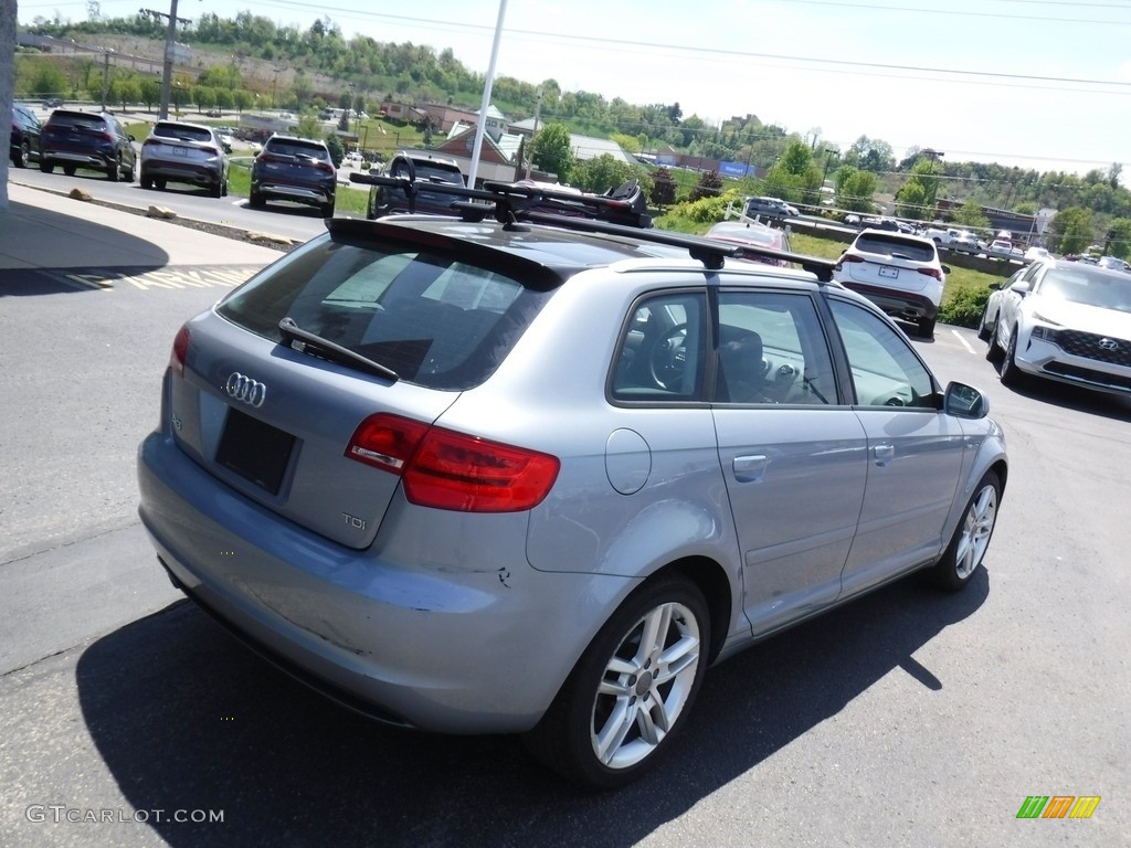 2011 A3 2.0 TDI - Ice Silver Metallic / Black photo #10