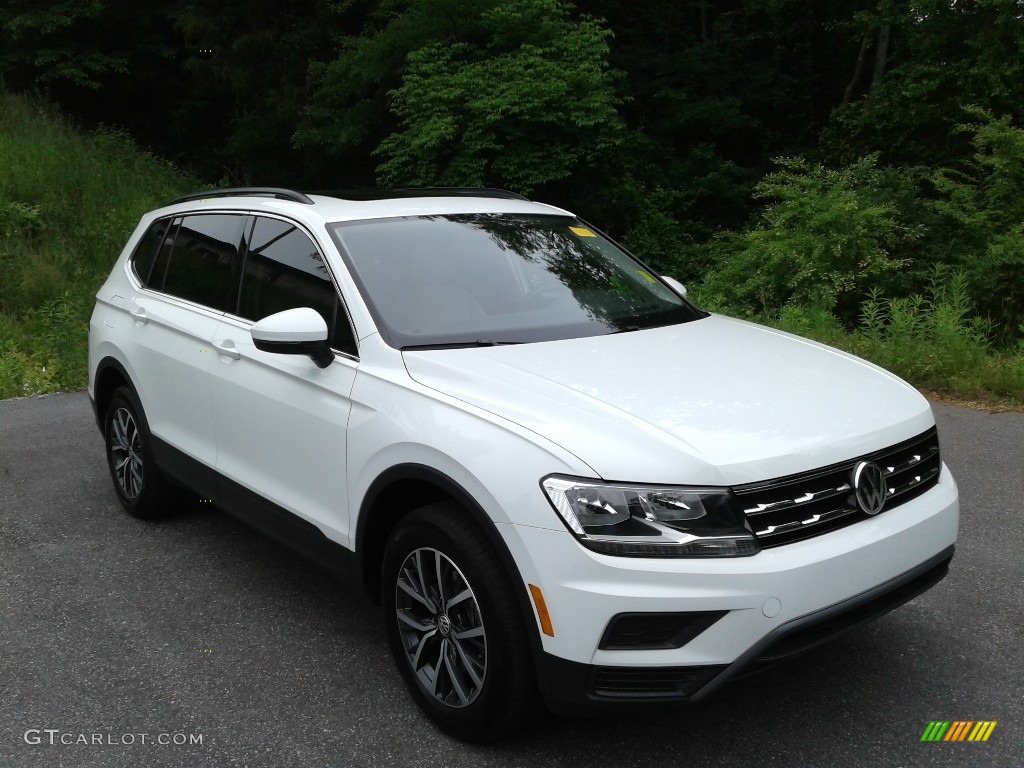 2019 Volkswagen Tiguan SE Exterior Photos