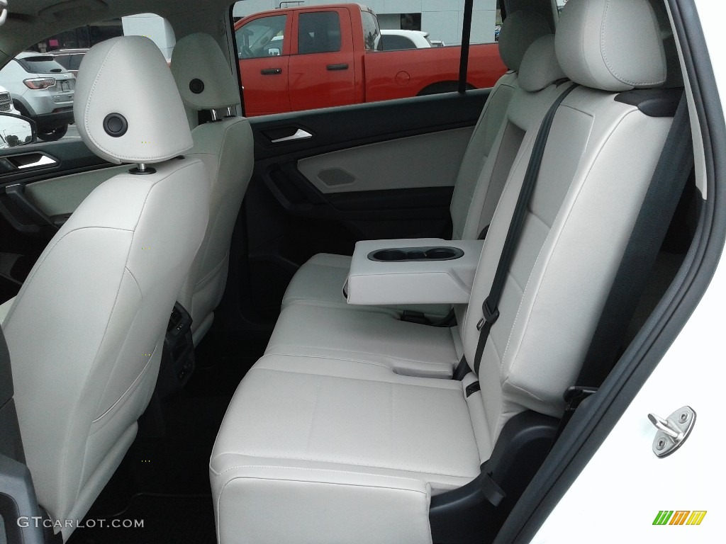 Storm Gray Interior 2019 Volkswagen Tiguan SE Photo #141997689