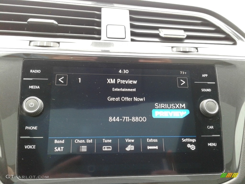 2019 Volkswagen Tiguan SE Controls Photo #141997944