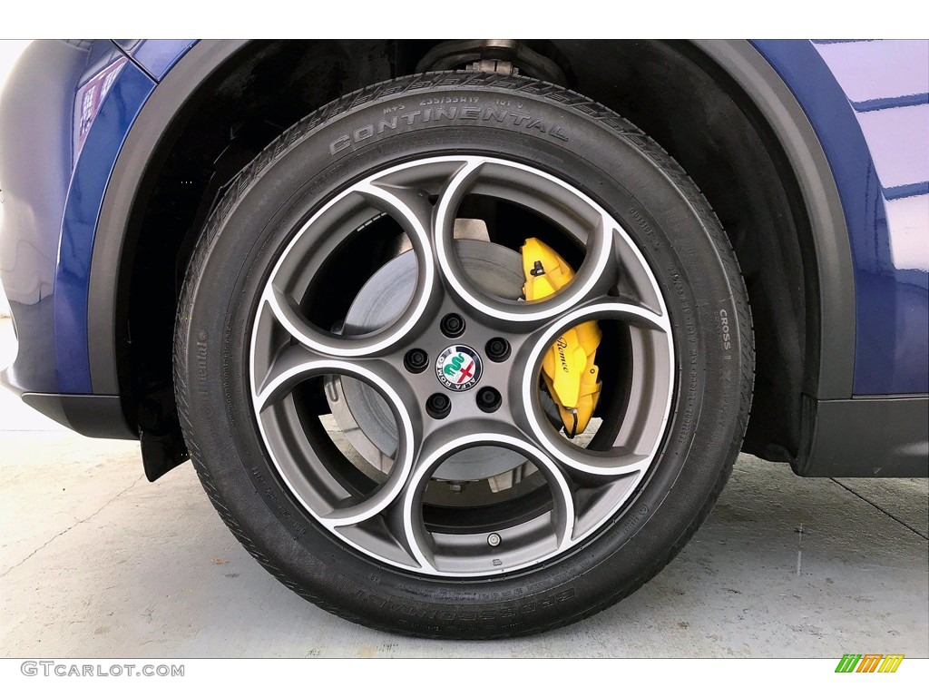 2018 Alfa Romeo Stelvio Ti Sport AWD Wheel Photos