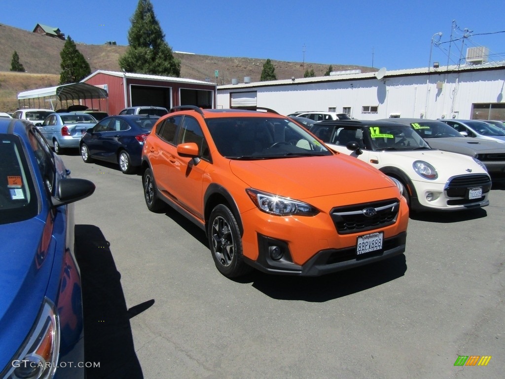 2018 Crosstrek 2.0i Premium - Sunshine Orange / Gray photo #1