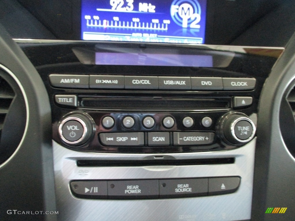 2015 Honda Pilot SE 4WD Controls Photo #141999125