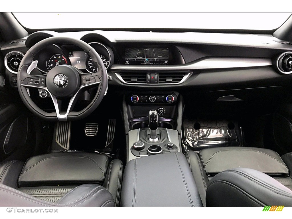 2018 Alfa Romeo Stelvio Ti Sport AWD Dashboard Photos