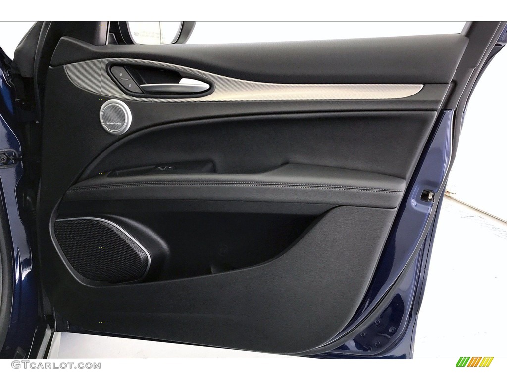 2018 Alfa Romeo Stelvio Ti Sport AWD Door Panel Photos