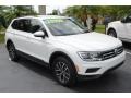 Pure White - Tiguan SE Photo No. 2