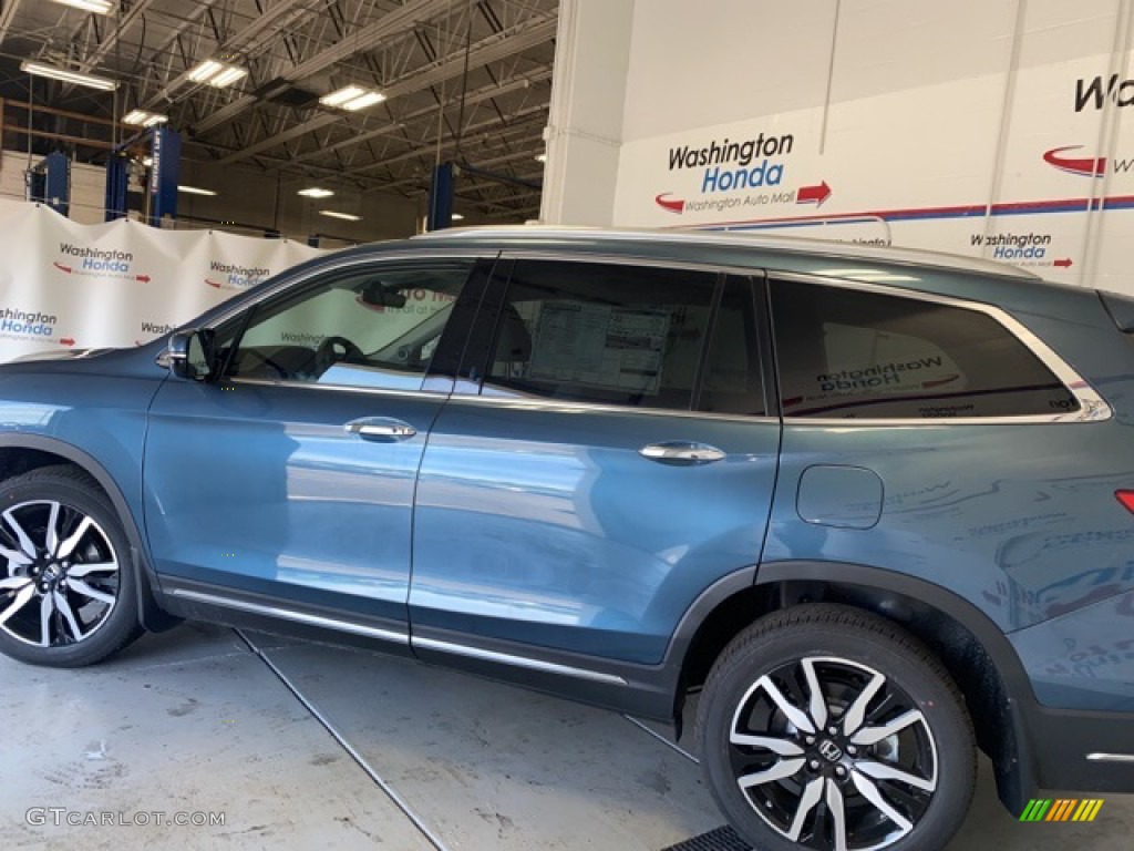 2021 Pilot Touring AWD - Steel Sapphire Metallic / Gray photo #4