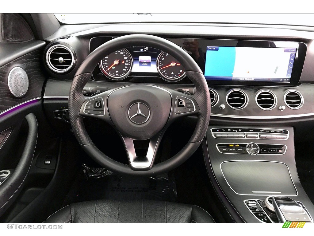 2018 E 400 4Matic Sedan - Black / Black photo #4