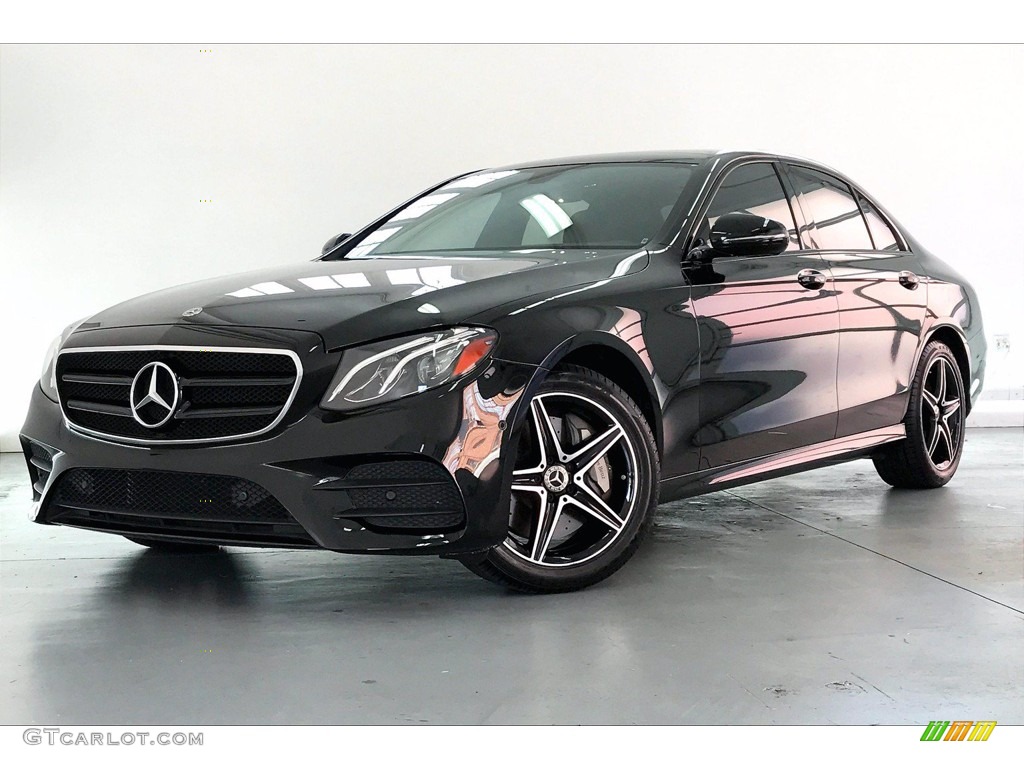 2018 E 400 4Matic Sedan - Black / Black photo #12