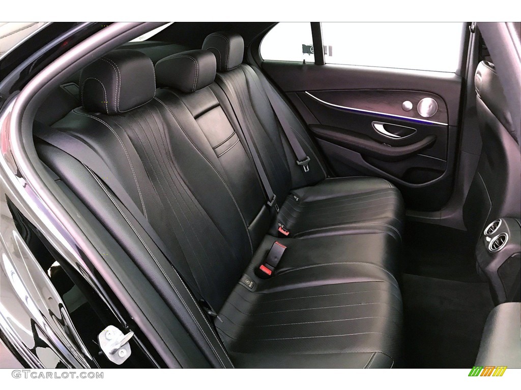2018 E 400 4Matic Sedan - Black / Black photo #19