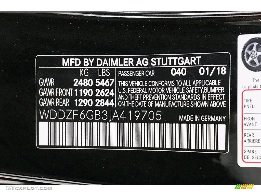 2018 E 400 4Matic Sedan - Black / Black photo #33