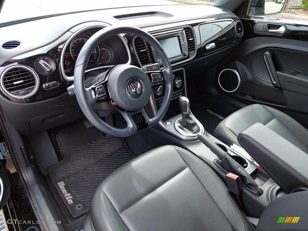Titan Black Interior 2017 Volkswagen Beetle 1.8T SEL Convertible Photo #142005003