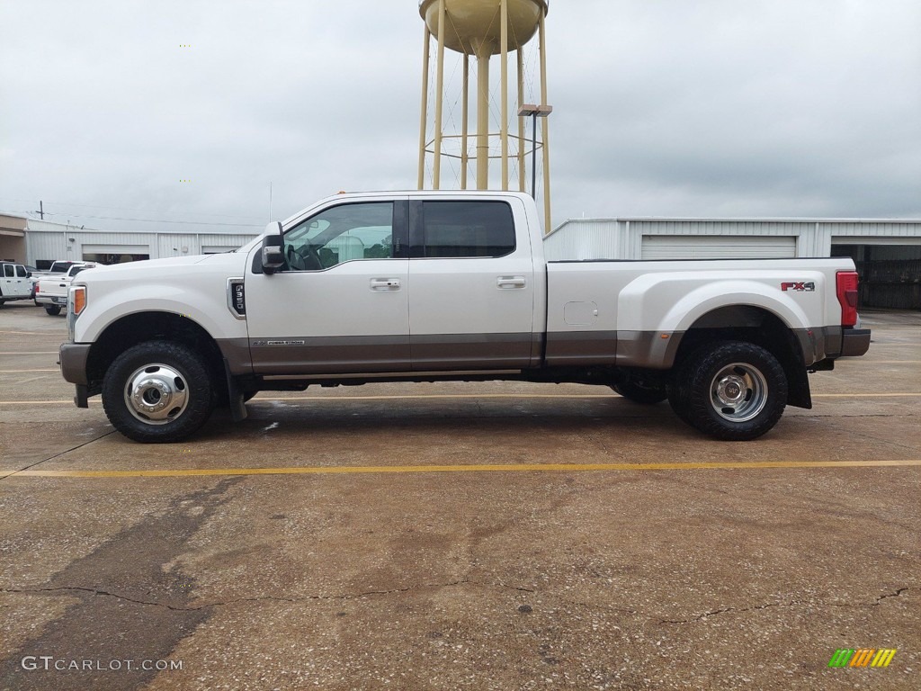 White Platinum 2019 Ford F350 Super Duty King Ranch Crew Cab 4x4 Exterior Photo #142006104
