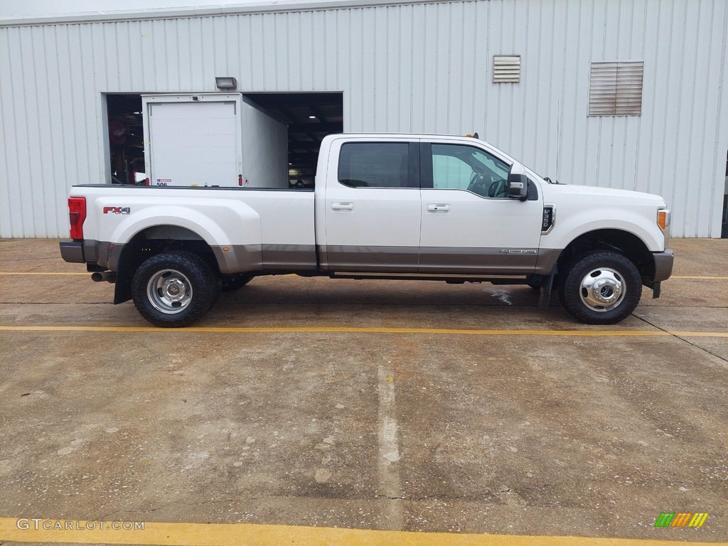 White Platinum 2019 Ford F350 Super Duty King Ranch Crew Cab 4x4 Exterior Photo #142006155