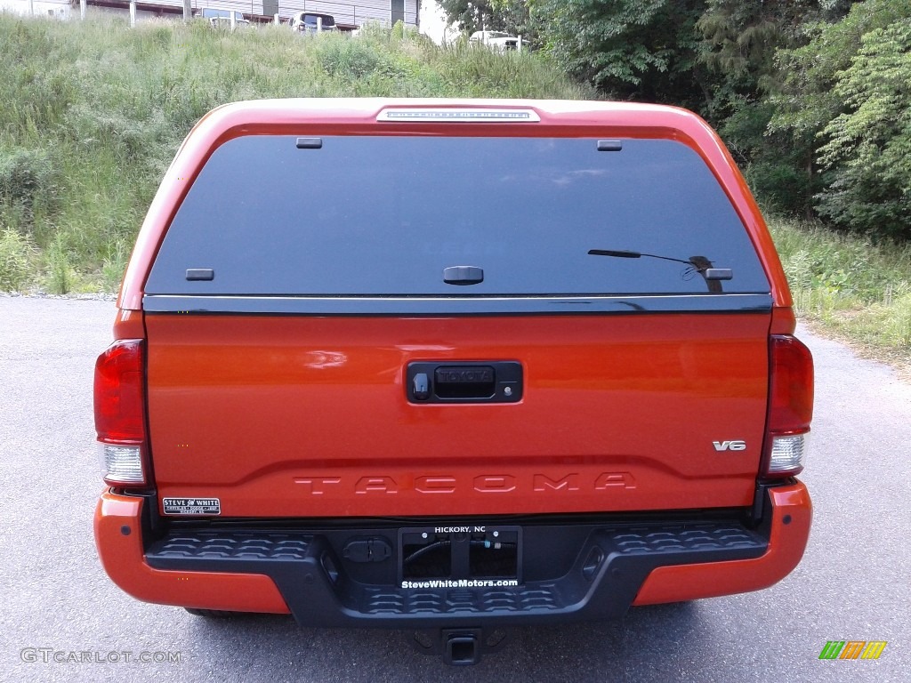 2017 Tacoma TRD Off Road Double Cab 4x4 - Inferno Orange / TRD Black/Orange photo #9