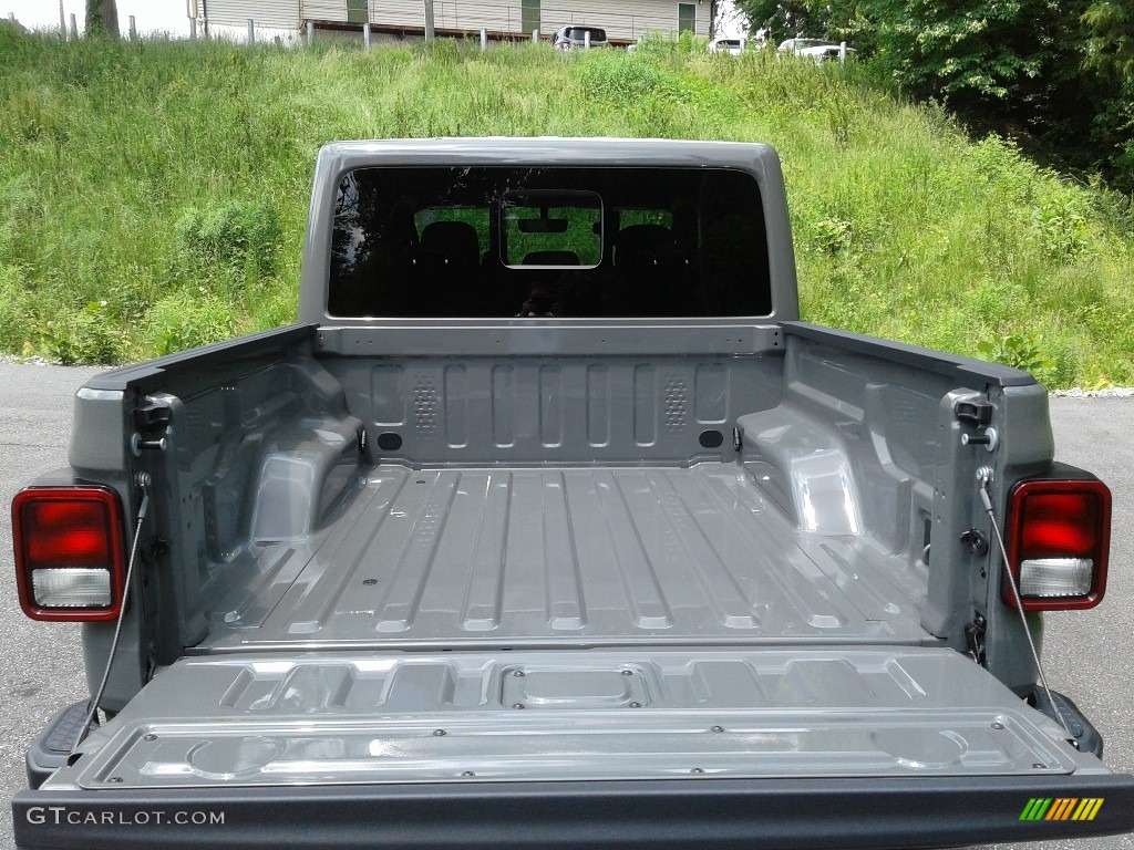 2021 Gladiator Overland 4x4 - Sting-Gray / Black photo #8