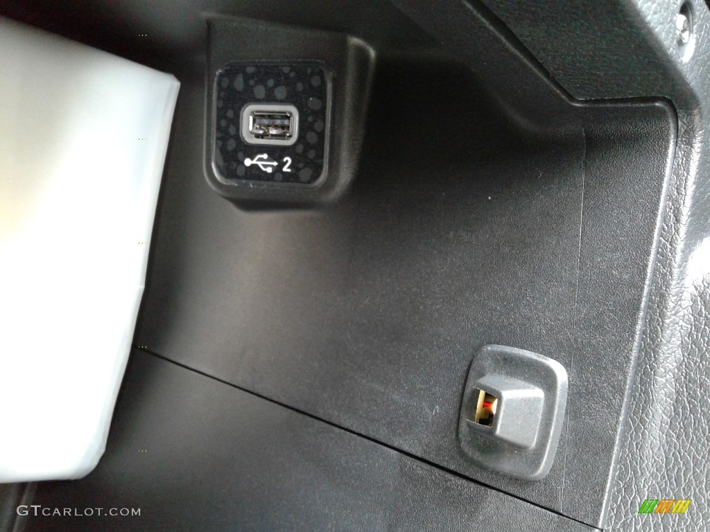 2021 Gladiator Overland 4x4 - Sting-Gray / Black photo #29