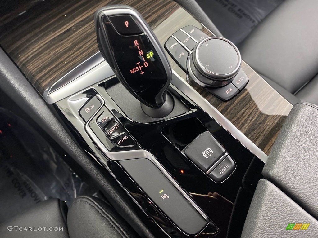 2020 5 Series 530i Sedan - Alpine White / Black photo #27