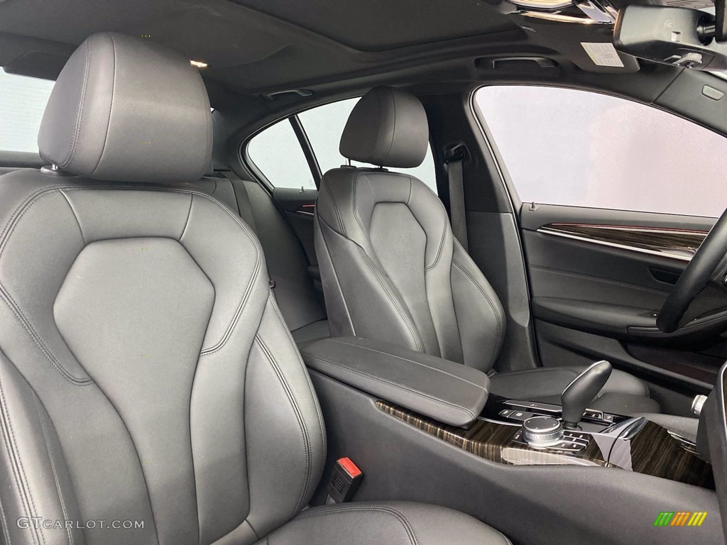 2020 5 Series 530i Sedan - Alpine White / Black photo #34