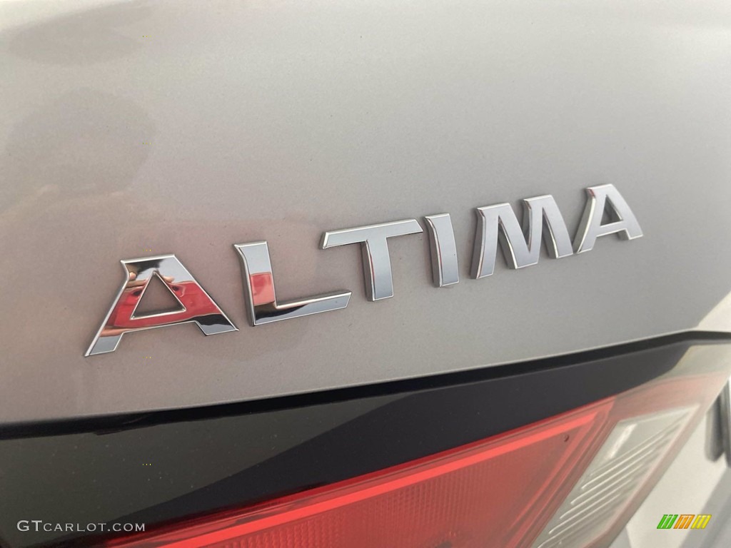2019 Nissan Altima SL Marks and Logos Photo #142012691