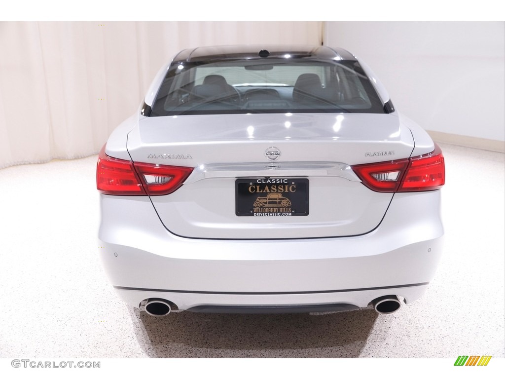 2018 Maxima Platinum - Brilliant Silver / Charcoal photo #20