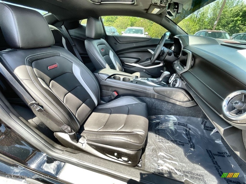 2018 Chevrolet Camaro SS Coupe Front Seat Photos