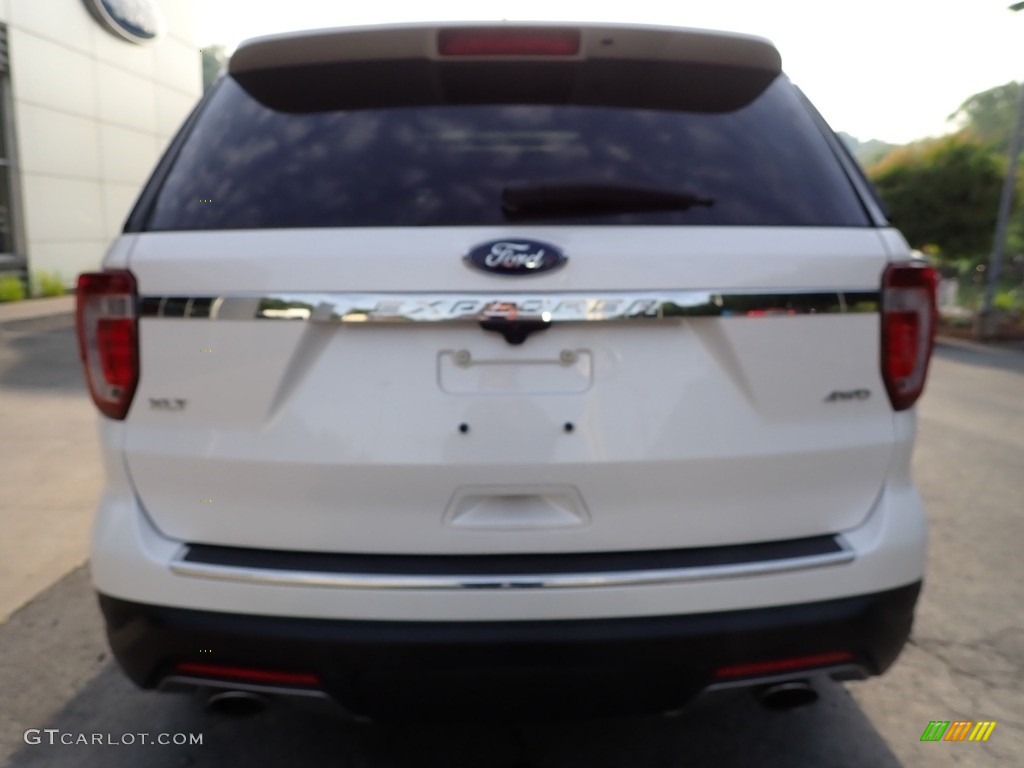 2018 Explorer XLT 4WD - Oxford White / Ebony Black photo #3